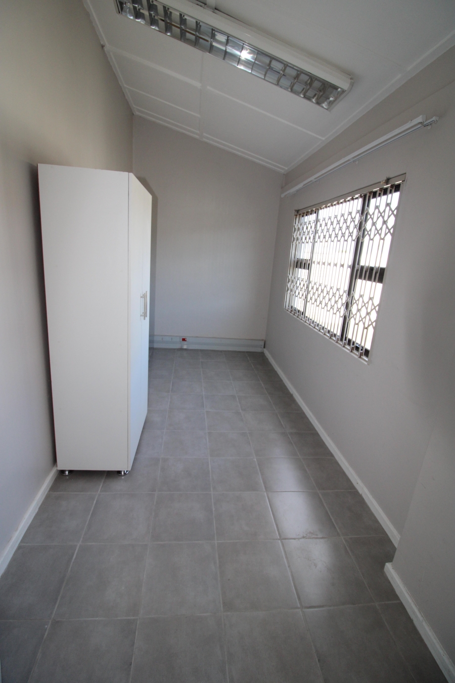 To Let 1 Bedroom Property for Rent in Quigney Eastern Cape
